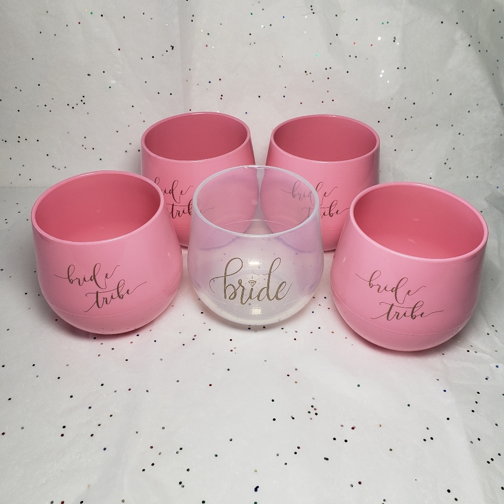 ❗SOLD❗Set of 5 Stemless Silicone Wine Tumblers